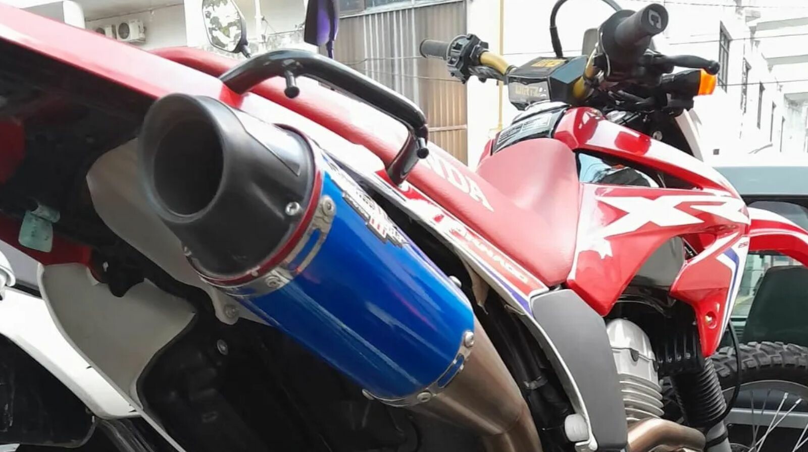 Multas para motocicletas con escapes alterados