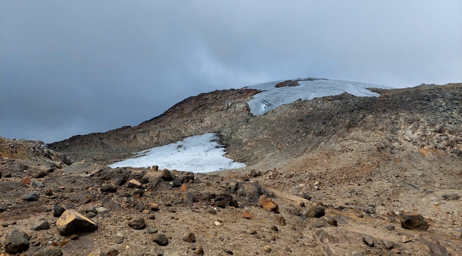 Glaciar en agonía: solo cinco años quedan del Nevado de Santa Isabel
