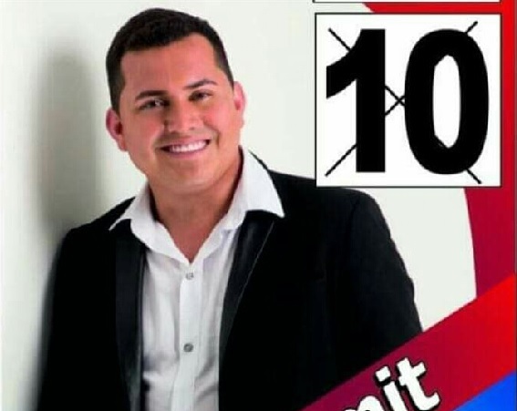 "Lo mínimo es que   retire del cargo al secretario de Planeación"