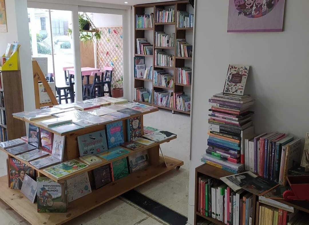 Noche de lectura de cuentos latinoamericanos en Ibagué