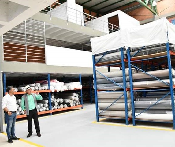 Orozco se compromete a fortalecer el sector textil y de confección ibaguereño