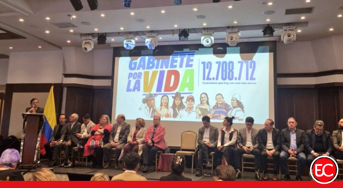 “Ante un gobierno de oscuridad hay que prender la luz”: Petro y el ‘Gabinete por la Vida’