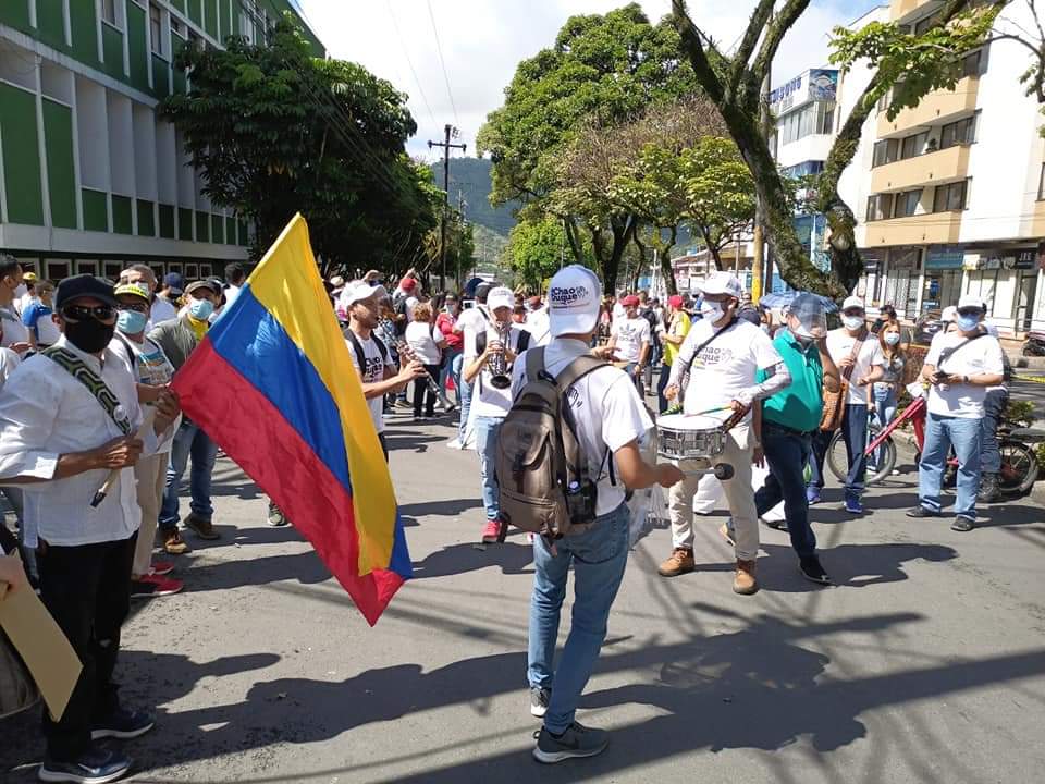 Pese a las prohibiciones, el paro se cumple a plenitud en todo el país