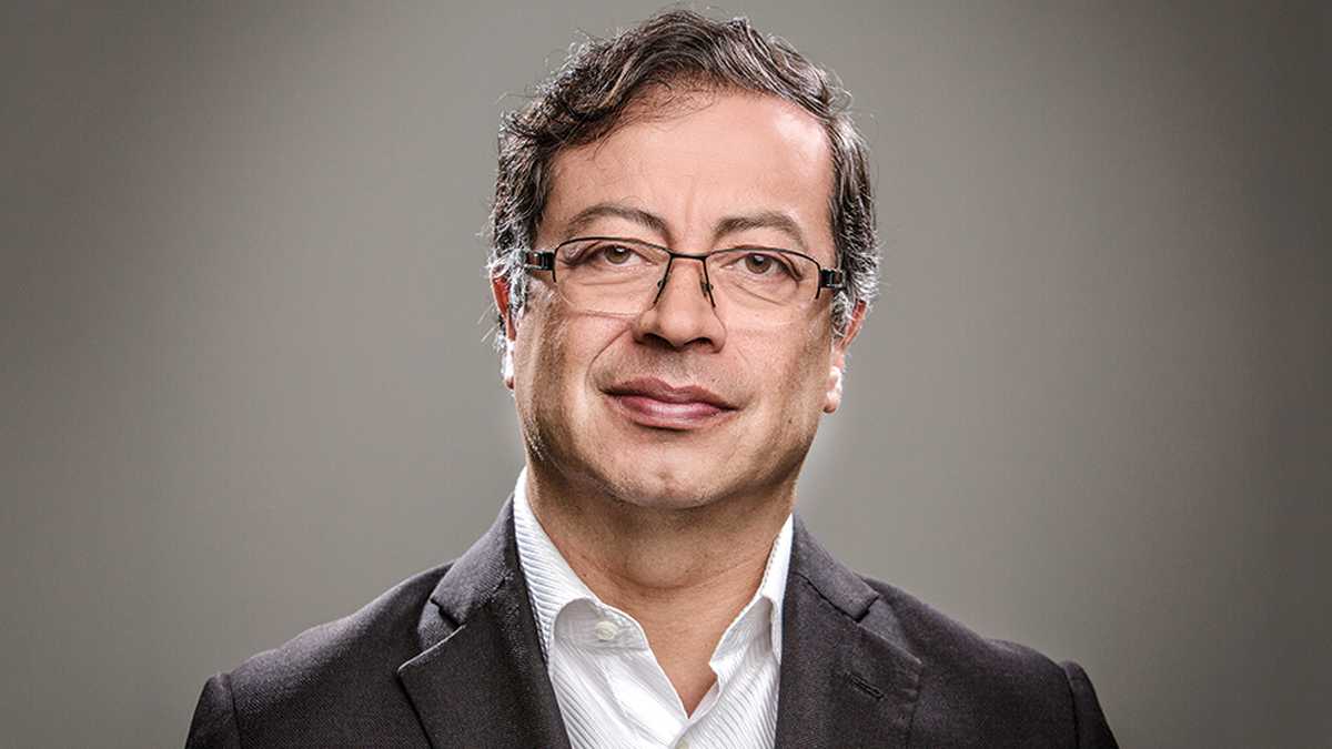 Petro gana en intención de voto en encuestas de Alianza Verde