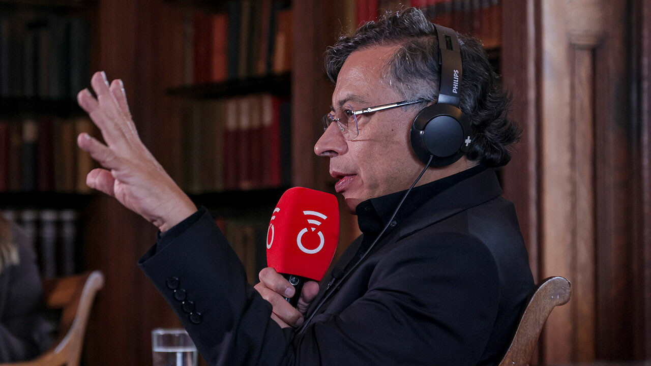 “Hoy es posible crear una guerra simplemente con un titular, un chisme o un trino”: presidente Petro