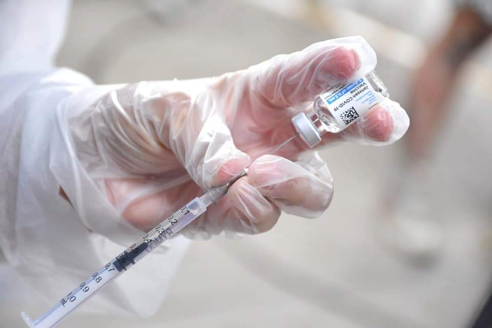 Piedras se raja en vacunación contra la Covid19