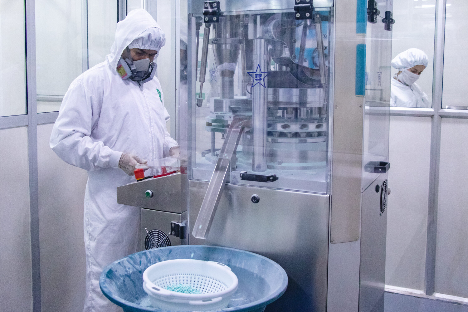 “Comienza la real producción farmacéutica en Colombia”: presidente Petro