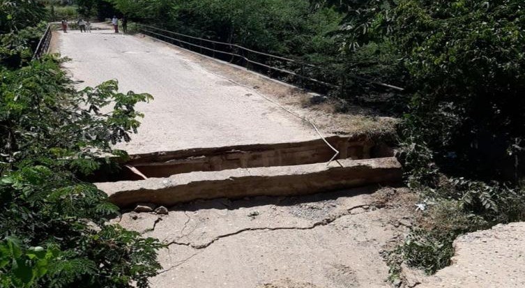 Por caída de puente, recomiendan tomar la vía Cambao - Ambalema