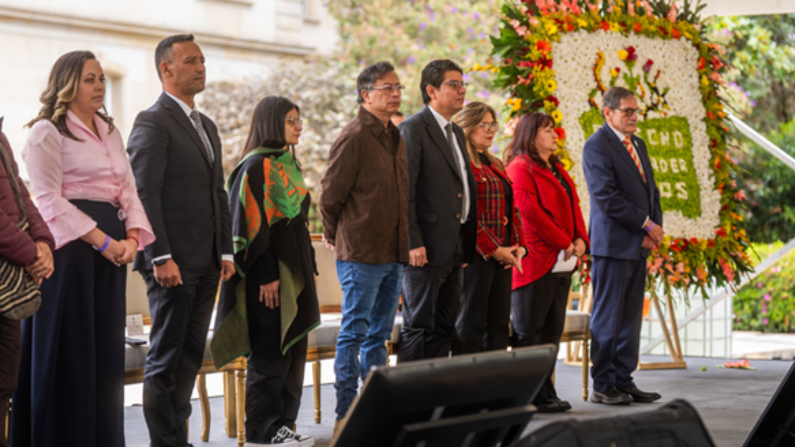 “Los que deben ofrecer disculpas no están aquí”: presidente Petro