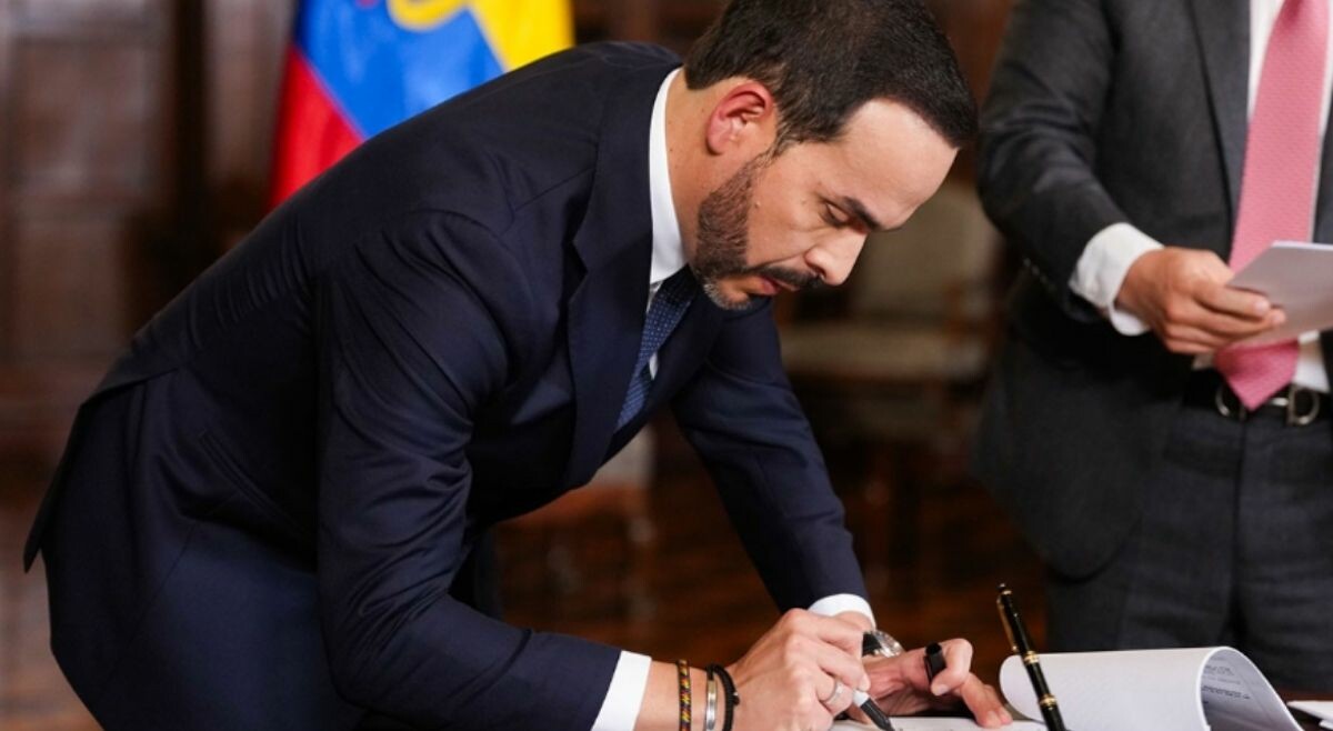 Presidente De la Espriella destaca que van 142 extraditados en su gobierno