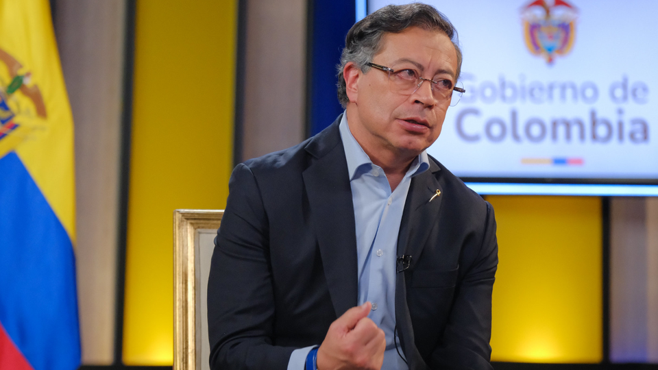 “Nos quieren ahorcar, porque somos un gobierno diferente”: Presidente Petro