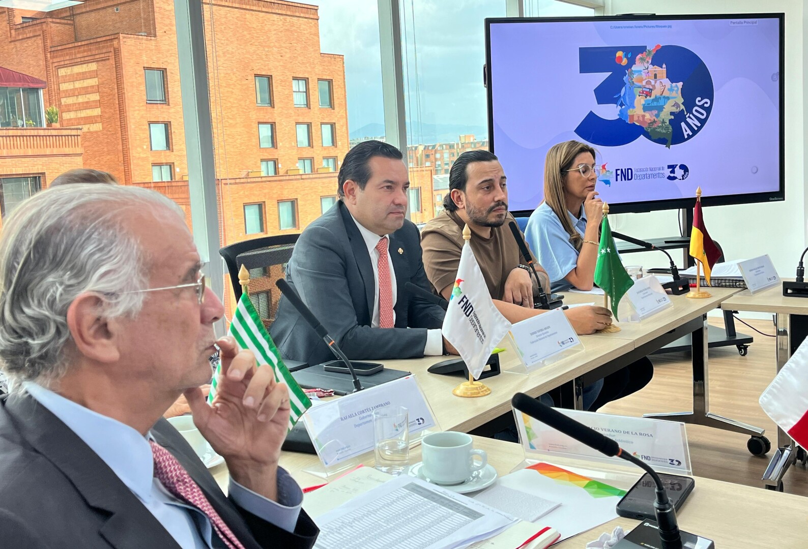 Molestia de Gobernadores con el Gobierno Nacional por tema de regalías