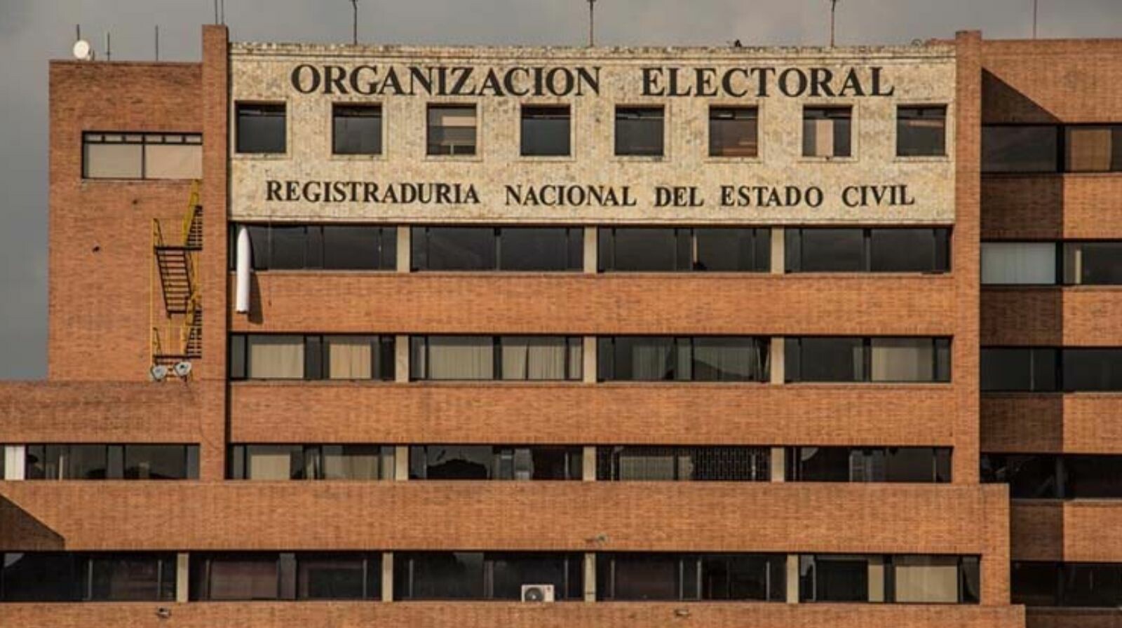 Registraduría avala primeros candidatos presidenciales por firmas