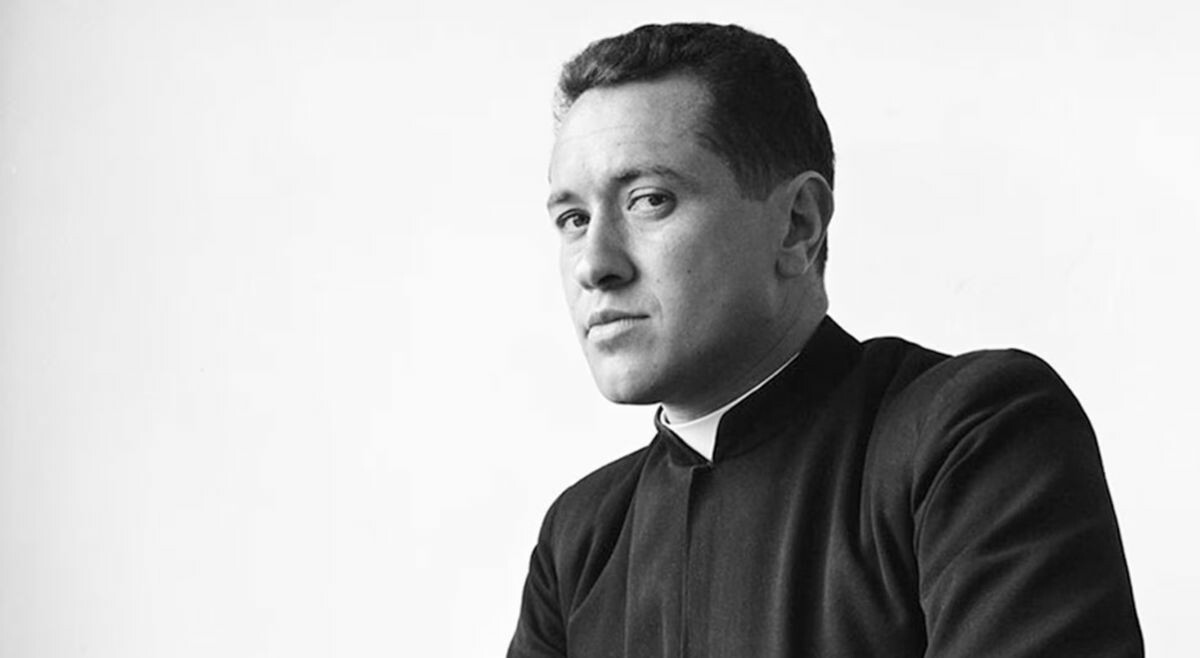 Restos de Camilo Torres Restrepo son entregados tras 60 años de espera