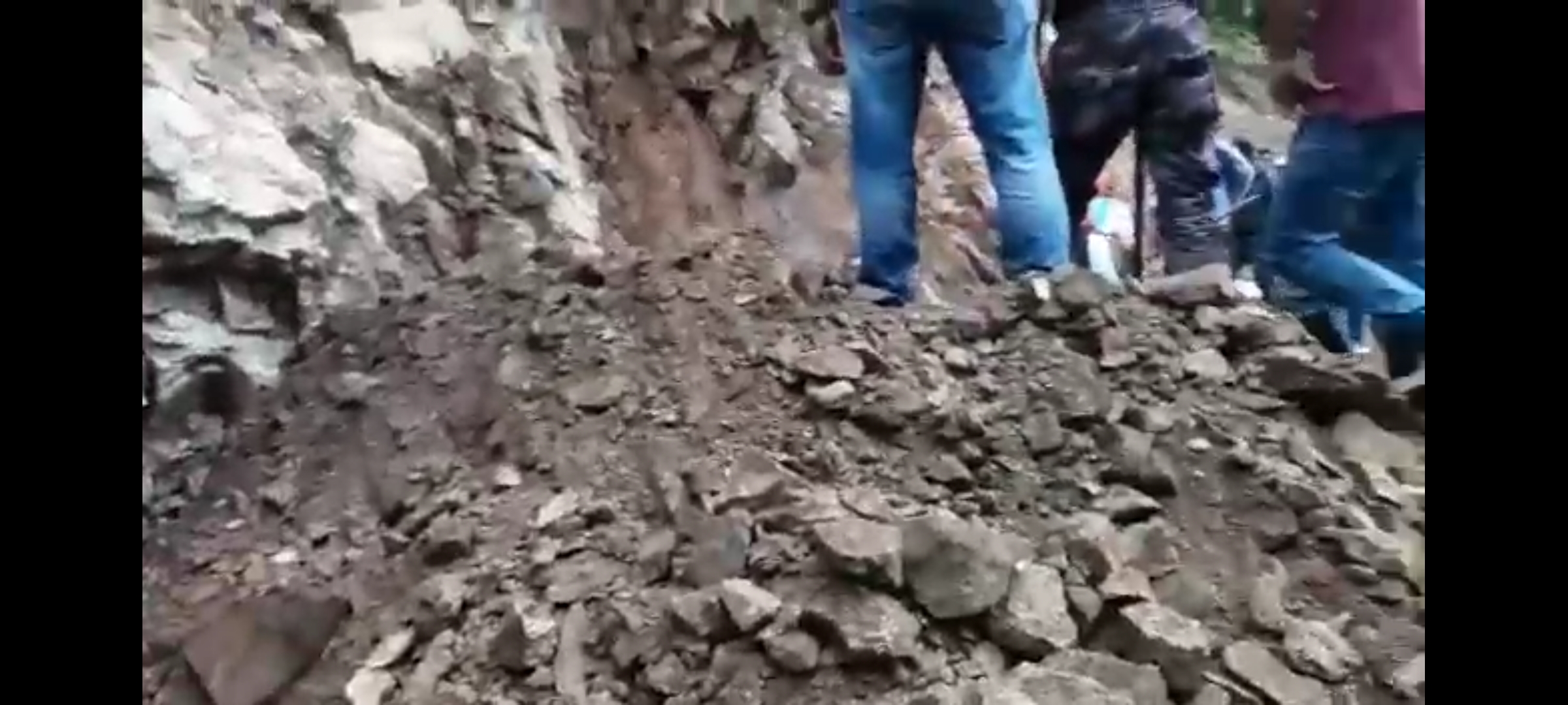 Piden a la Fiscalía investigar muerte de campesino en Ortega en construcción de carretera