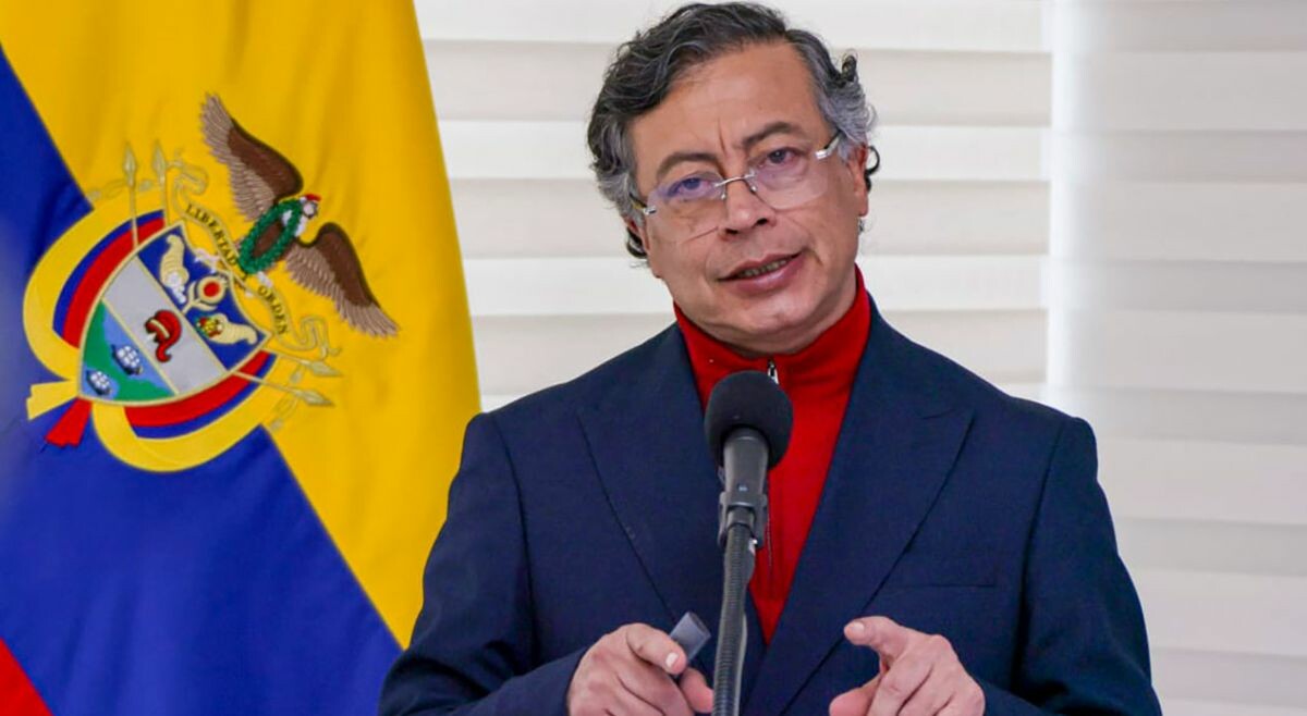 “Se acaba la especulación y el acaparamiento de medicinas”: Petro sobre EPS intervenidas