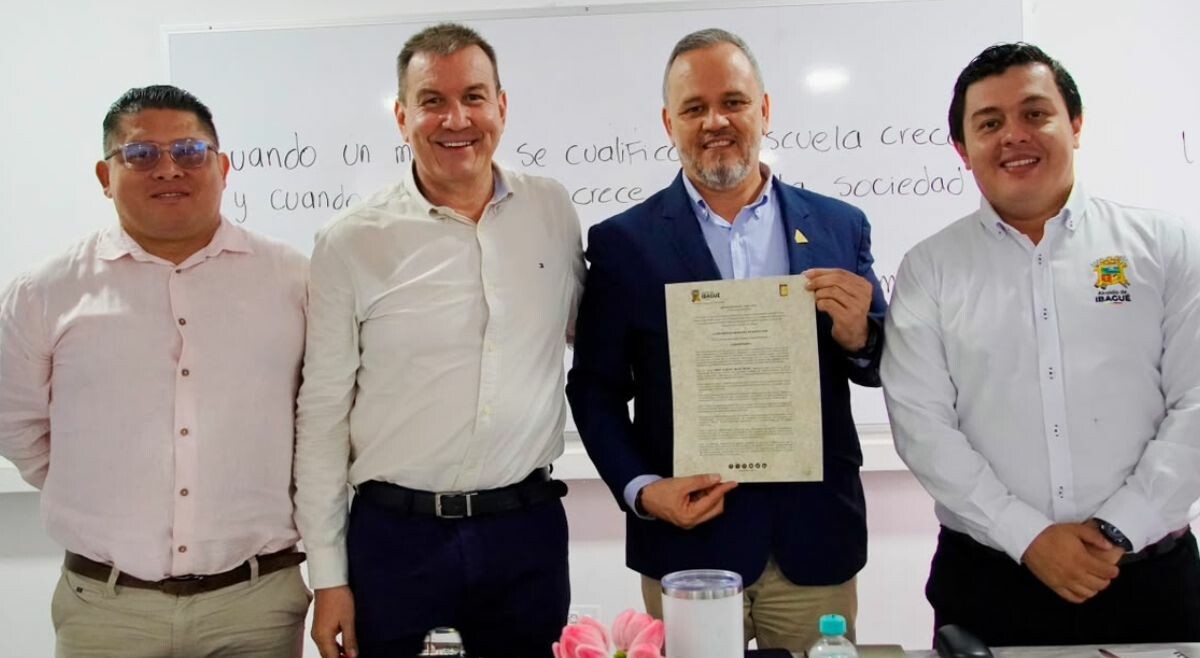 Secretaría de Educación de Ibagué exalta el legado del rector de la UT Omar Mejía Patiño