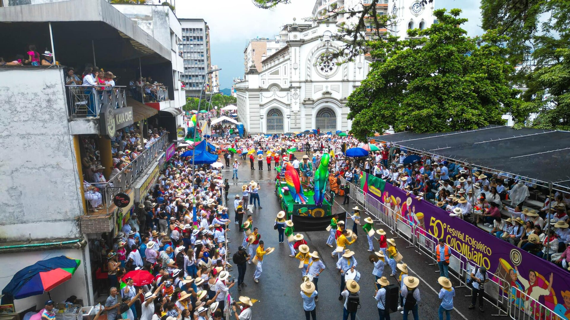 Buscan personal para trabajar en las fiestas de Ibagué