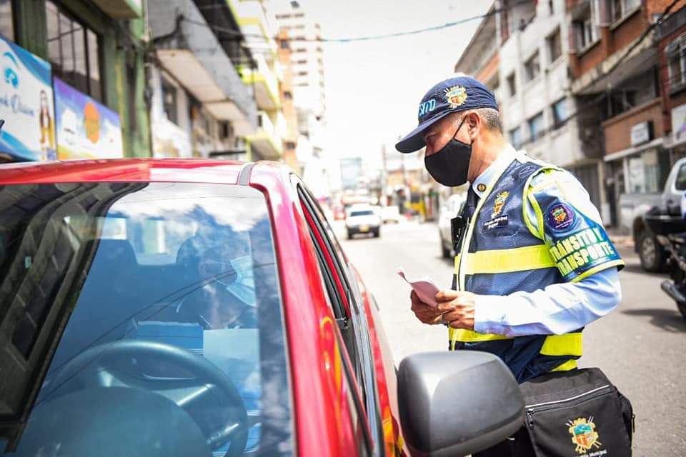Suspenden licencias de 35 conductores por incumplir normas de tránsito en Ibagué
