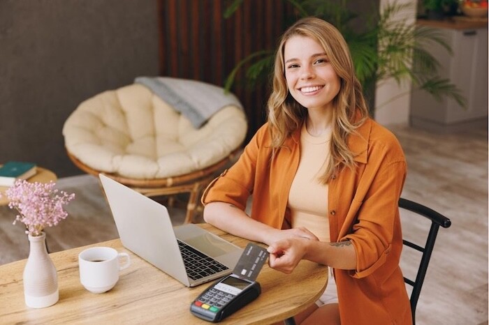 Tarjeta de crédito o débito: cómo elegir según cada compra