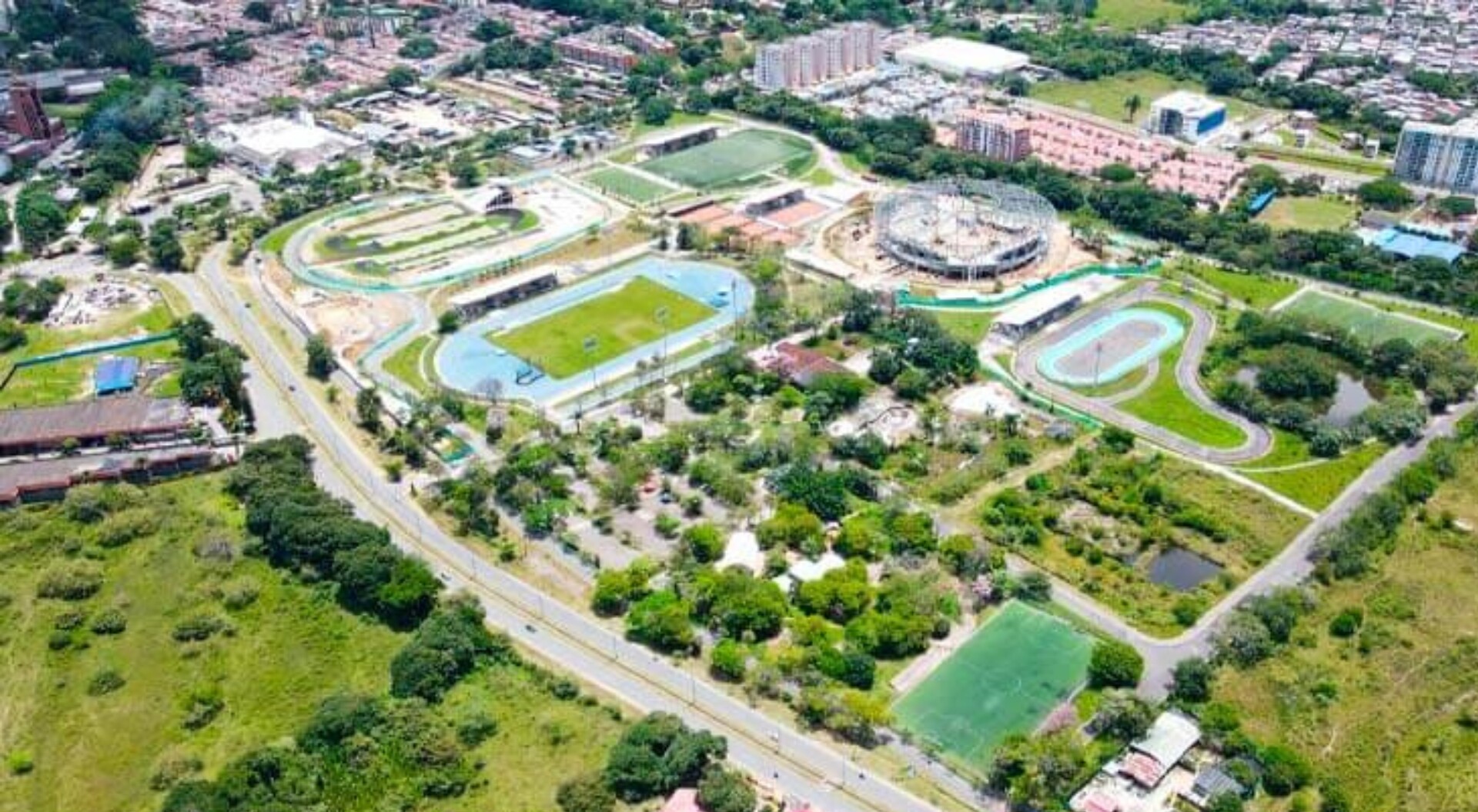 Tolima lidera el primer Foro Nacional del Deporte en Colombia