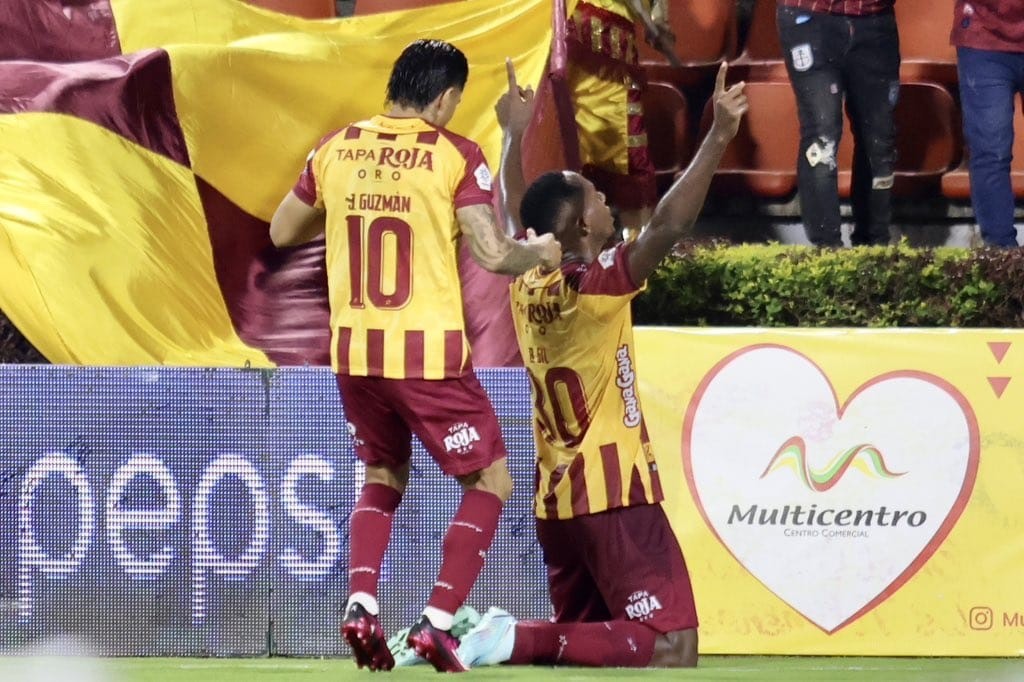 Victoria en el debut del Deportes Tolima contra América