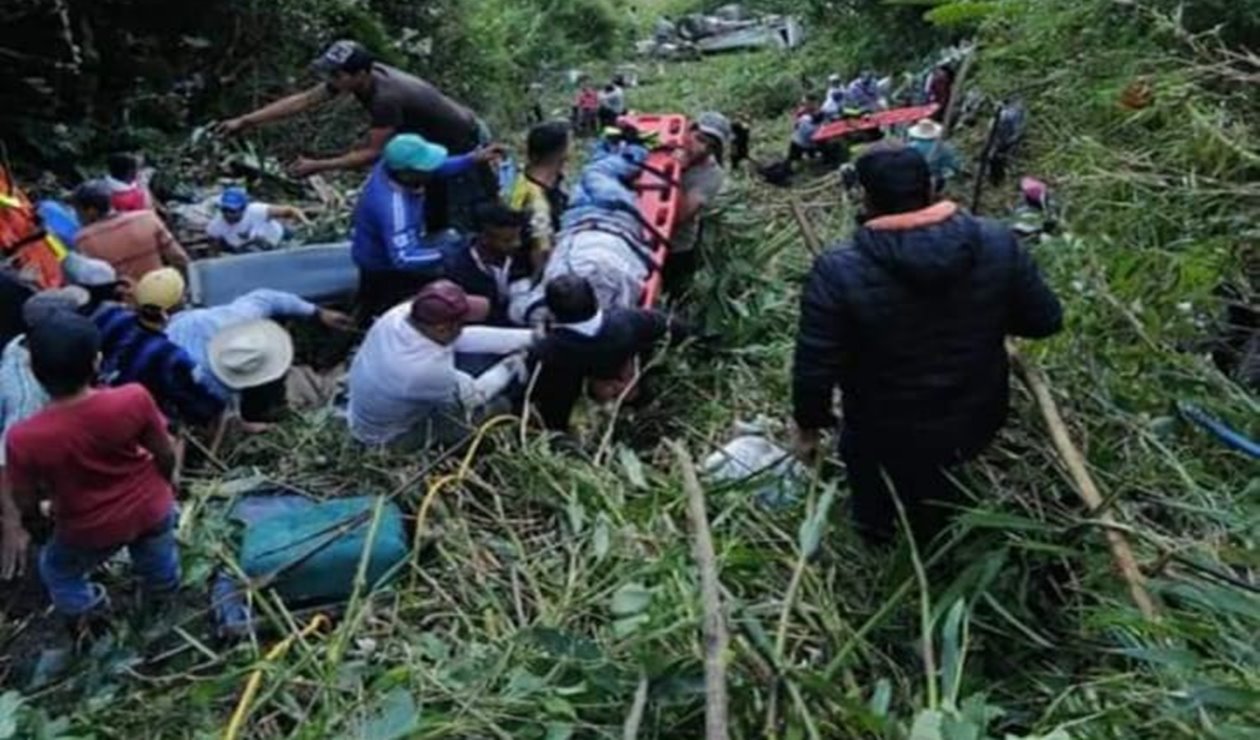 Tragedia de bus escalera en Chaparral: 21 personas heridas y 5 fallecidas