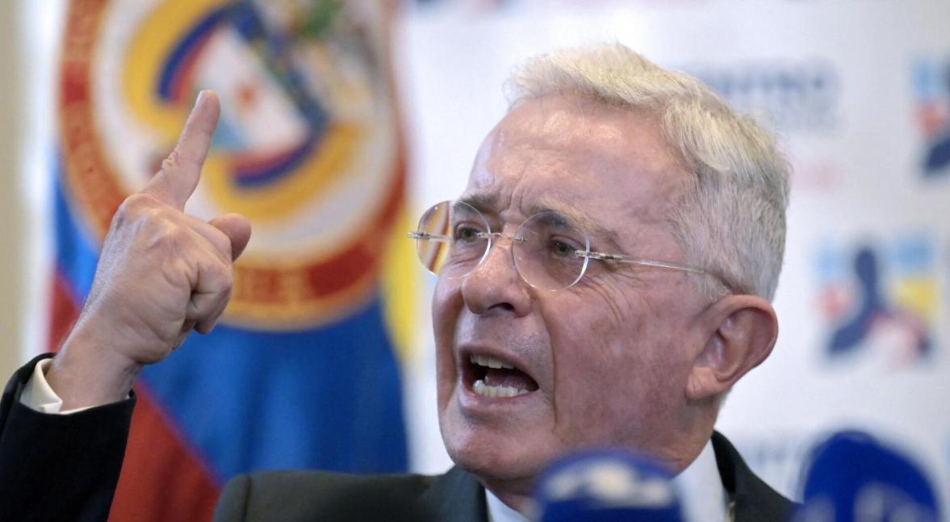 Uribe busca eludir la prisión domiciliaria con una tutela