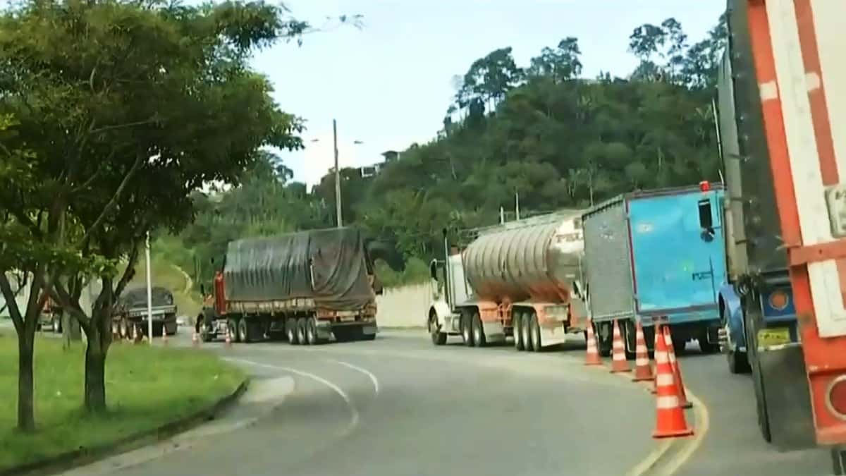 Este sábado 2 de enero el paso por La Línea solo será para transporte de carga