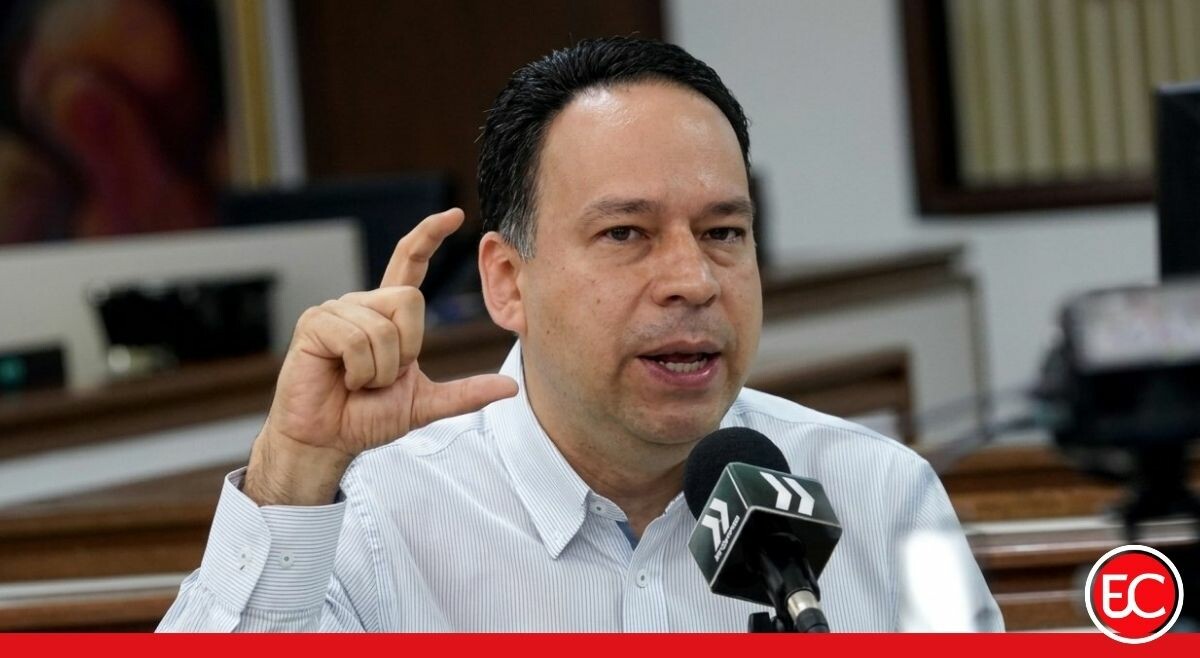 Viceministro de Vivienda se presenta como magíster sin haberse graduado