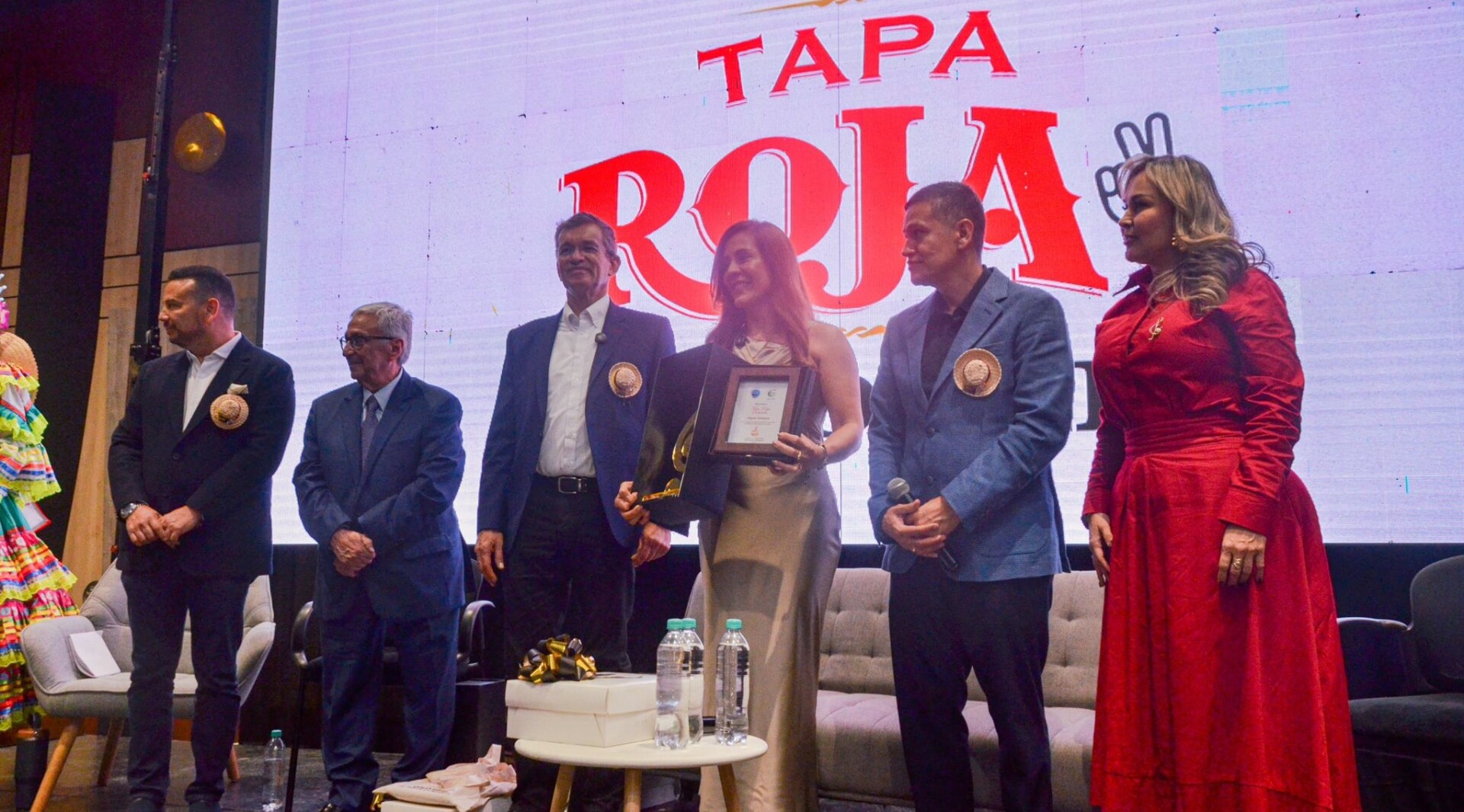 Tapa Roja Solidario: iniciativa social premiada en el Día del Orgullo Tolimense