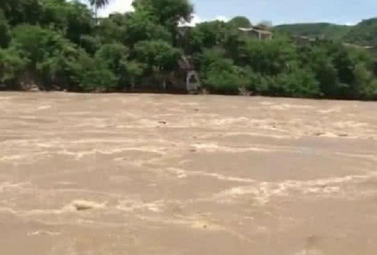 Crecientes súbitas en varios ríos, incluyendo al Magdalena, hacen sonar las alarmas en el Tolima