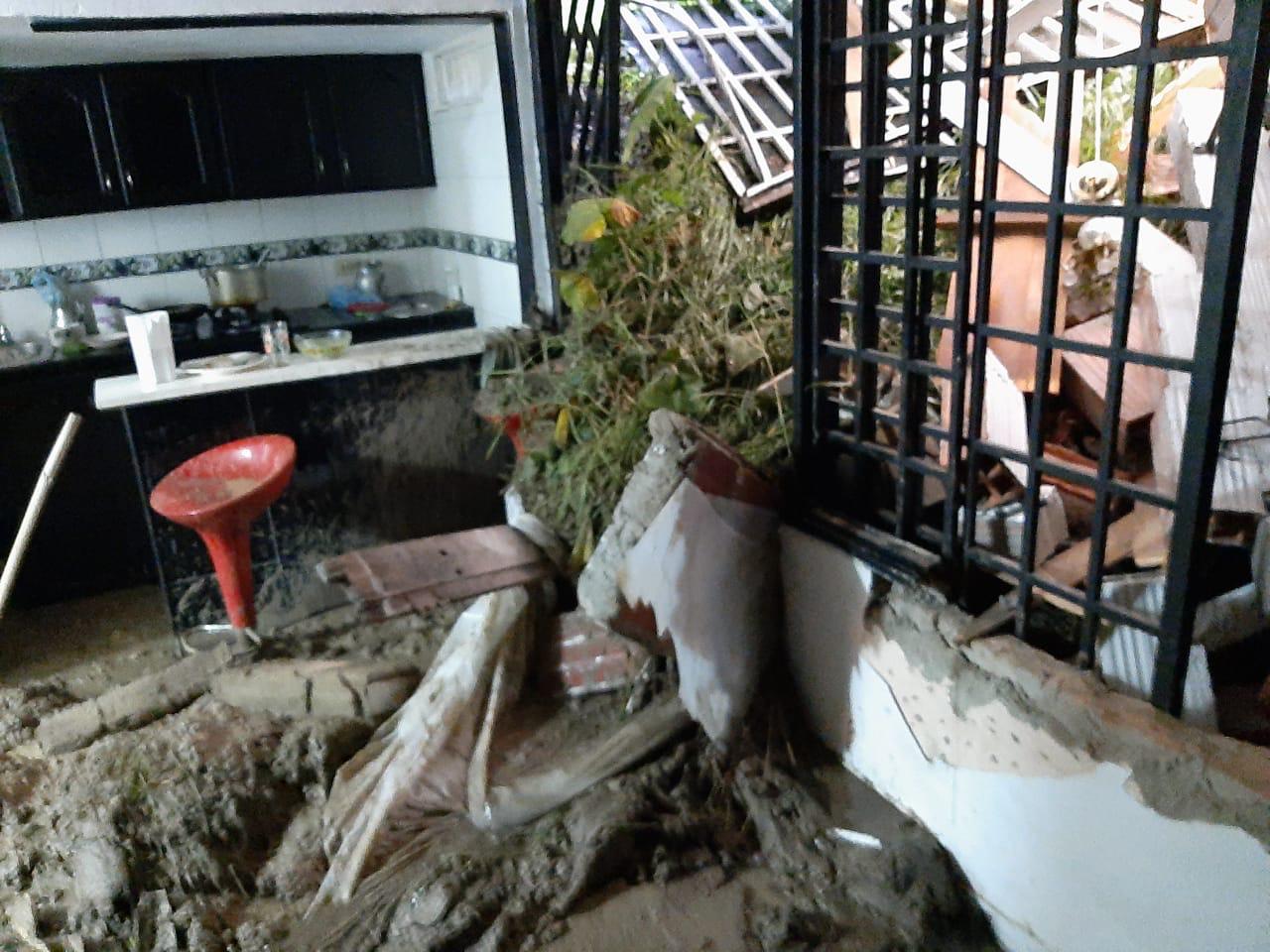 Deslizamientos  en la vereda Ancón-Tesorito de Ibagué