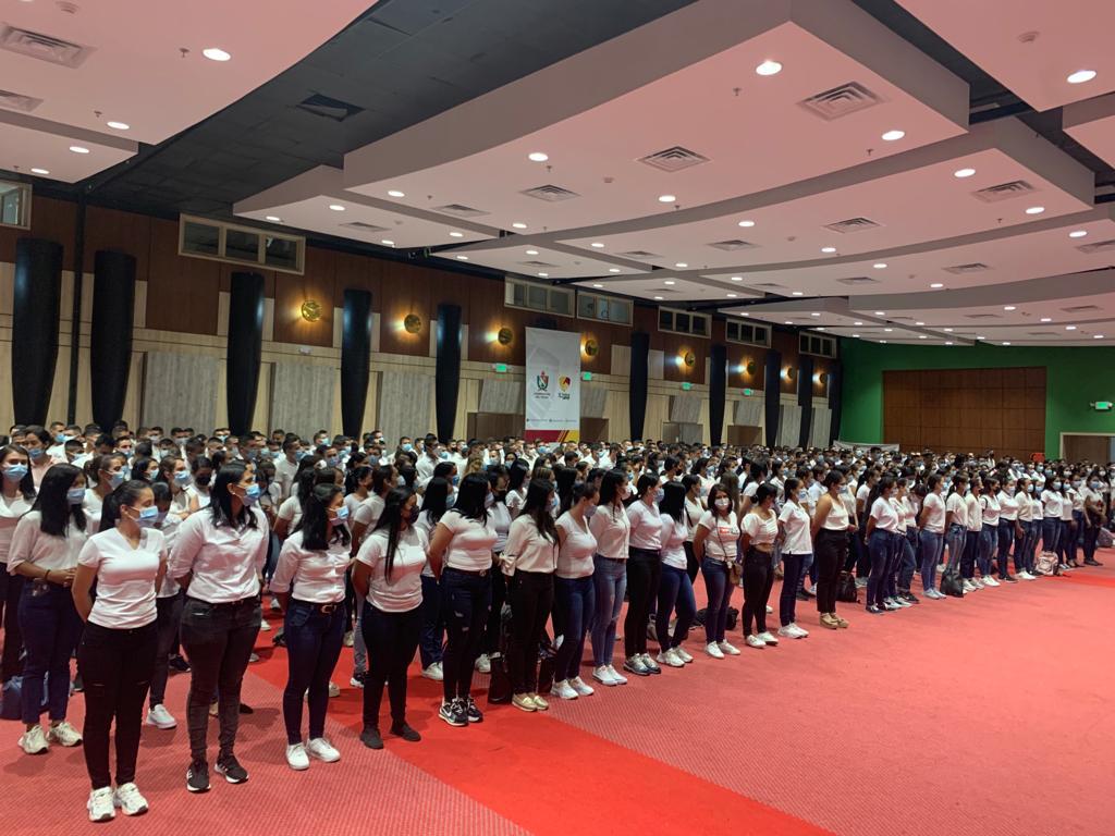 Con apoyo de la gobernación del Tolima, jóvenes ingresan a la Policía