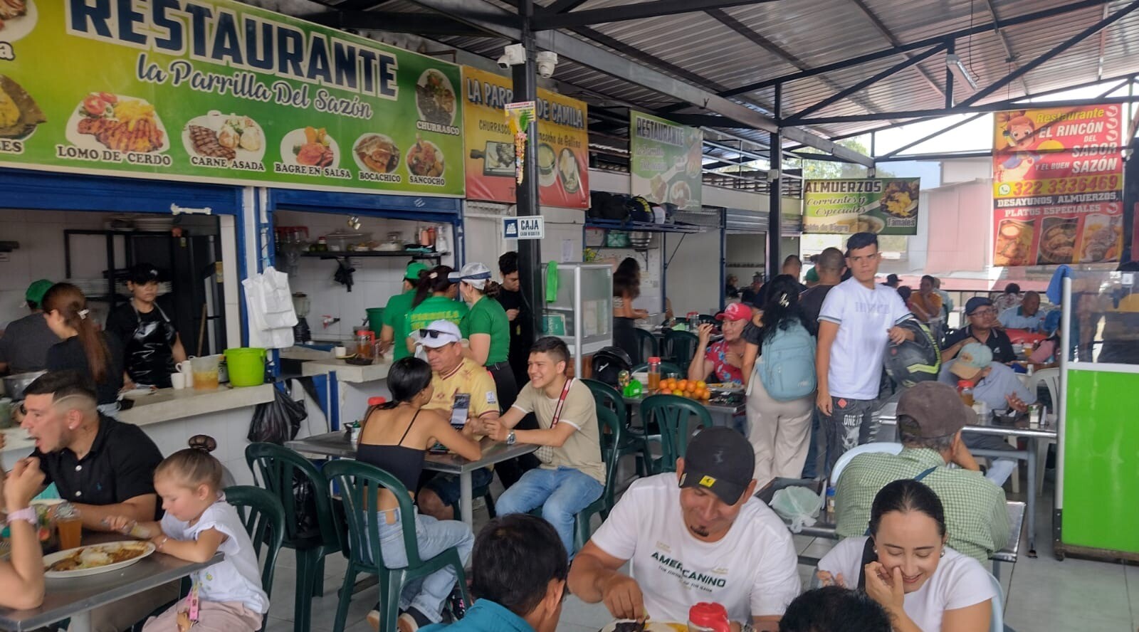 Restaurantes del “Planchón de la 14” enfrentan alza de costos sin ceder en calidad
