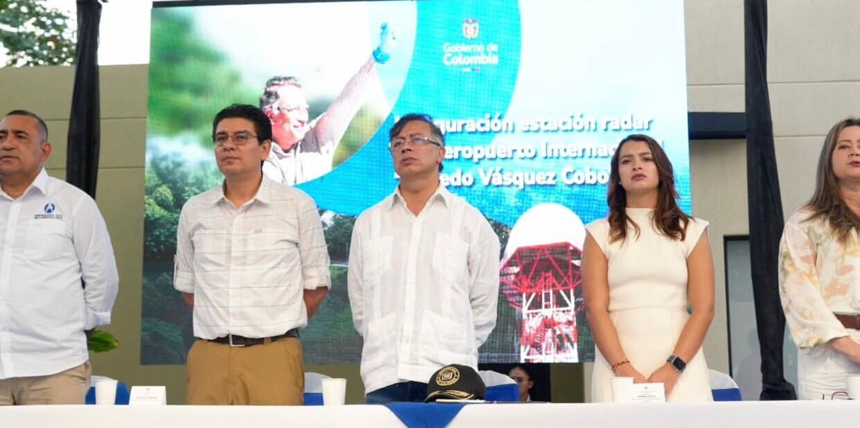 Petro inauguró radar 3D en Leticia que amplía la vigilancia aérea en la Amazonía colombiana