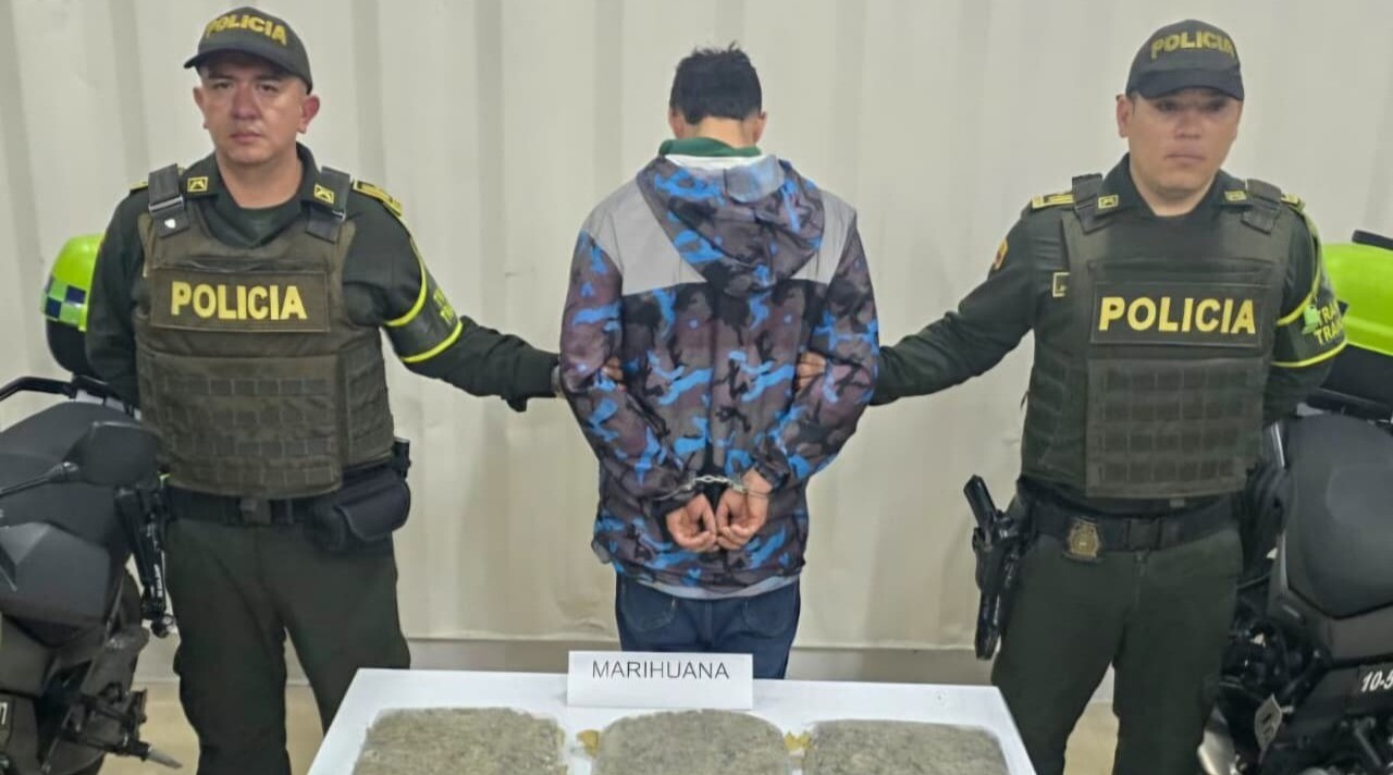 Capturado motociclista con más de tres kilos de marihuana en la vía Ibagué – Cajamarca