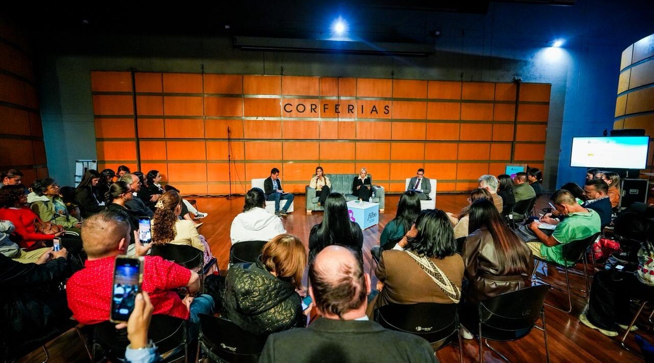 Adriana Matiz: Oro ilegal financia a las disidencias