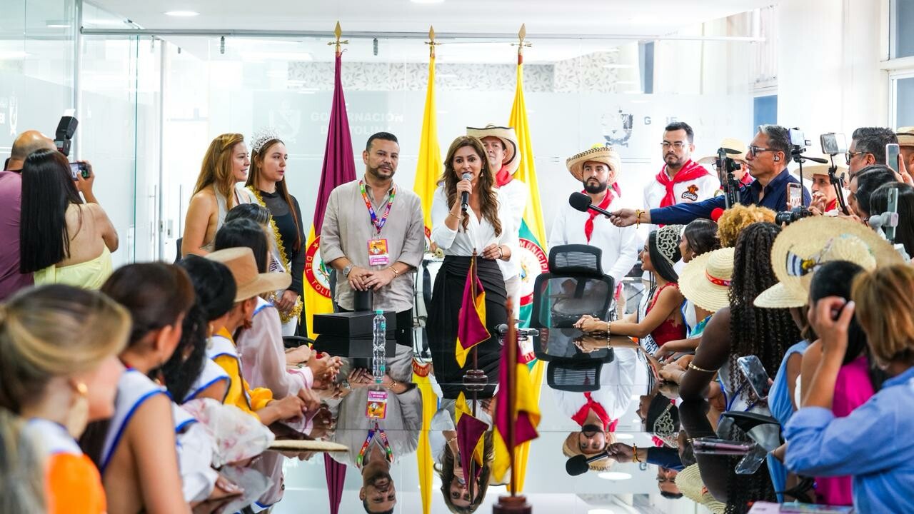 Gobernadora del Tolima y candidatas abren agenda oficial del Festival Folclórico en Ibagué