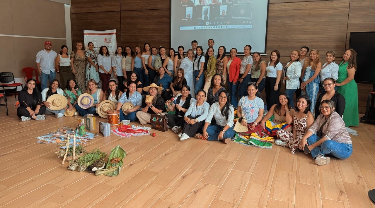 Docentes de varias regiones inician formación de Construcciones Curriculares en la UT