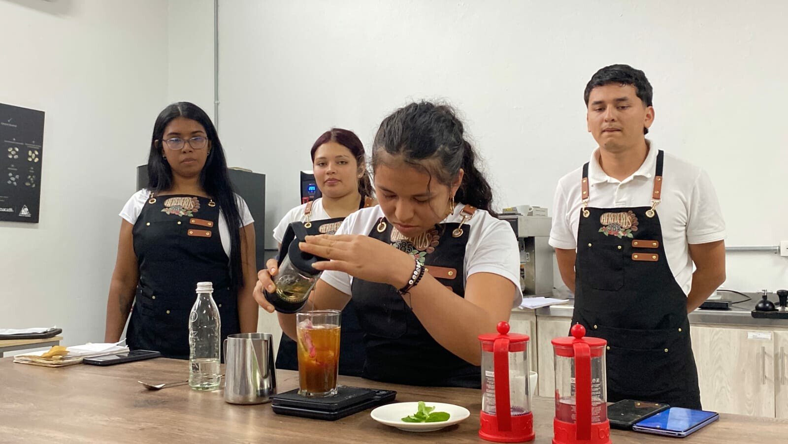 Federación Nacional de Cafeteros exalta Escuela Regional del Café