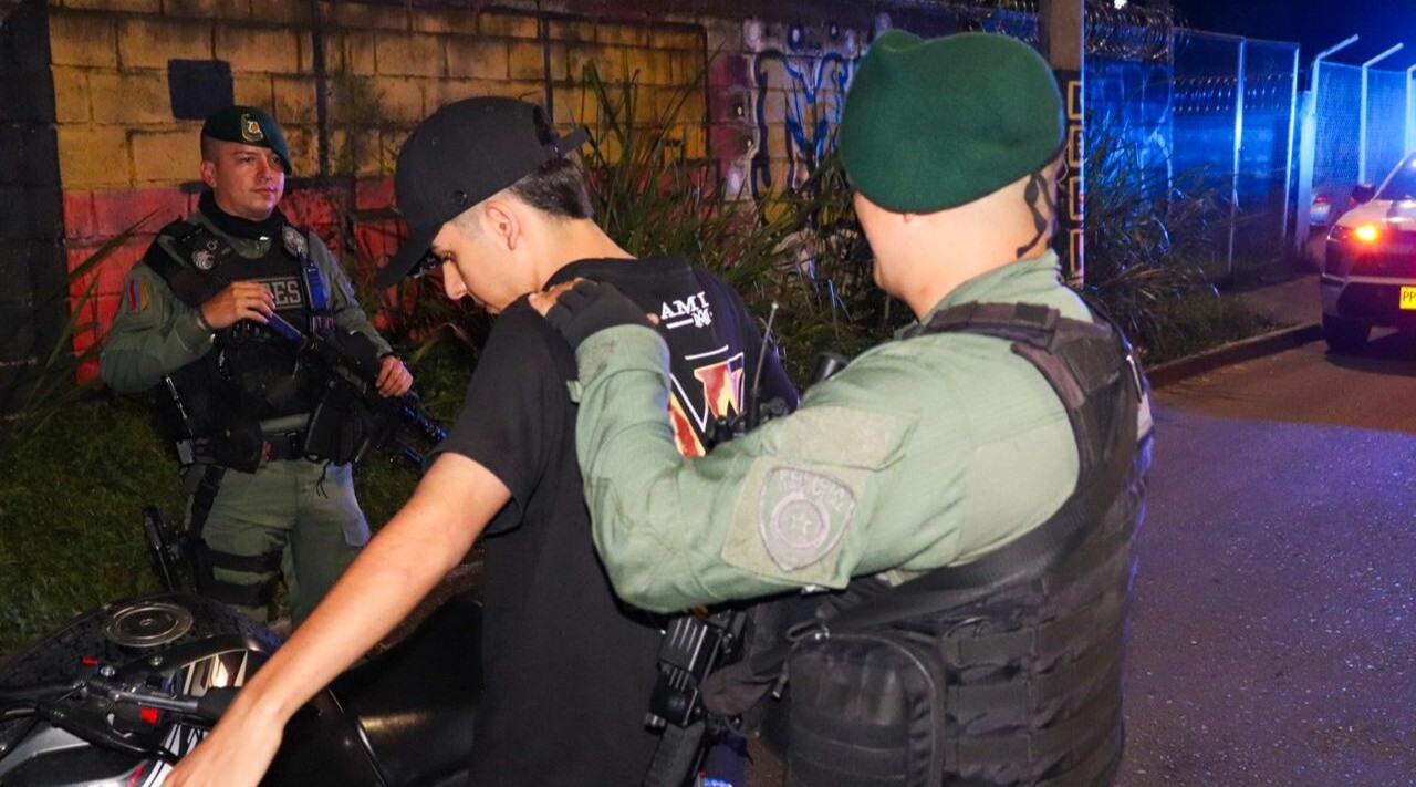Operativos en Ibagué dejan más de cien armas incautadas y 10 capturados
