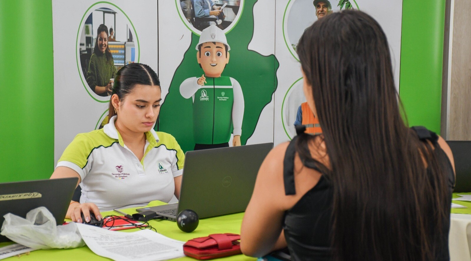 Comfenalco Tolima impulsa el talento joven con una jornada de empleo en Ibagué