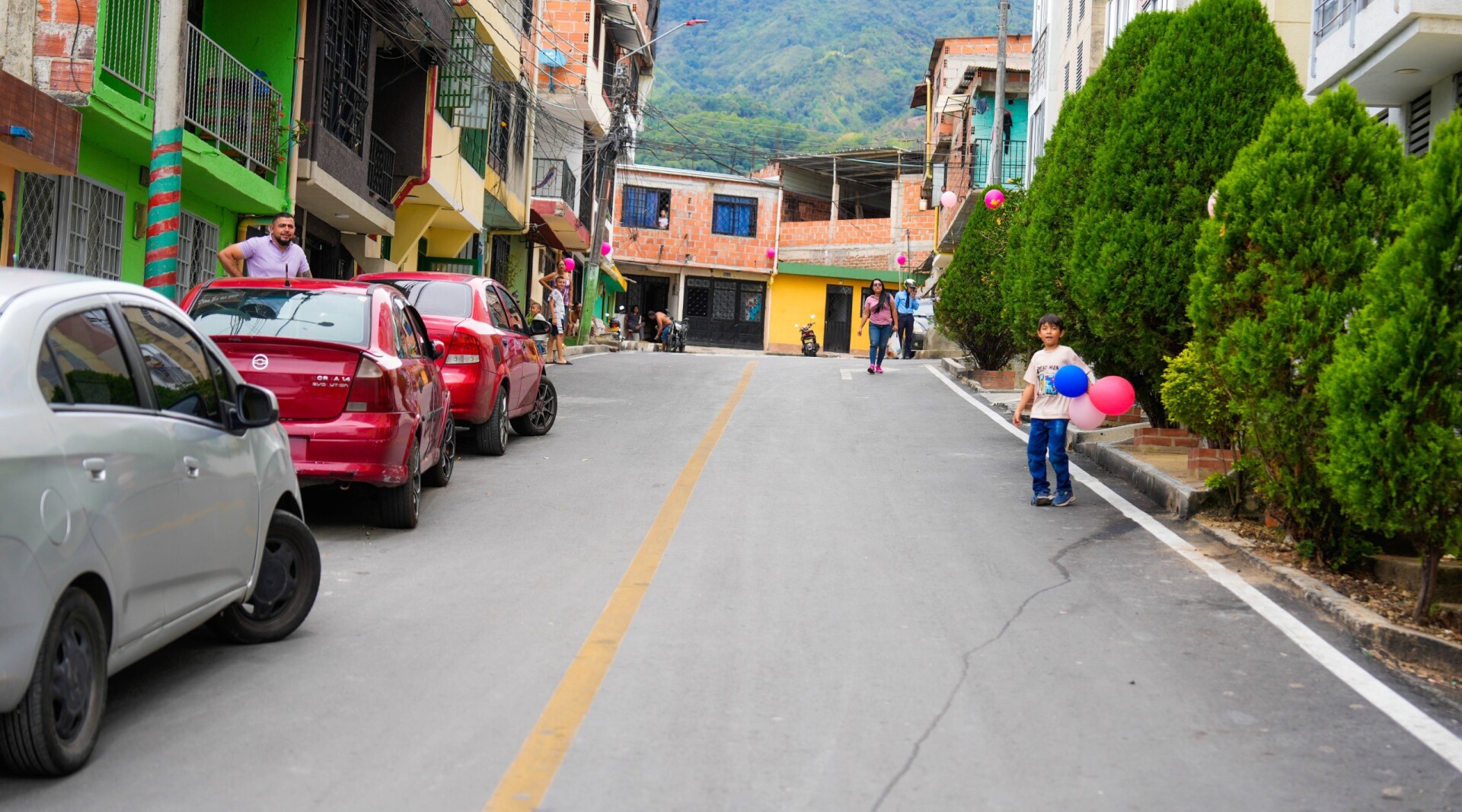 Los Ciruelos recibe pavimentación de vías tras cuatro décadas de espera