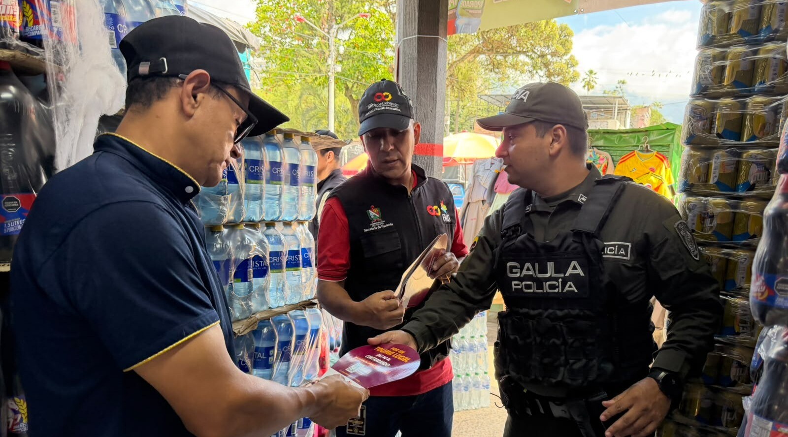 Autoridades realizaron operativo anticontrabando en la Plaza de La 21