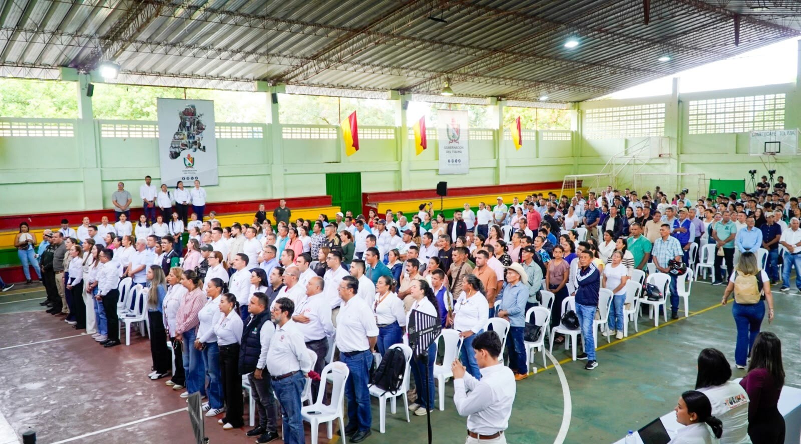 Gobernación ha ejecutado más de mil millones en obras para la paz en el sur del Tolima