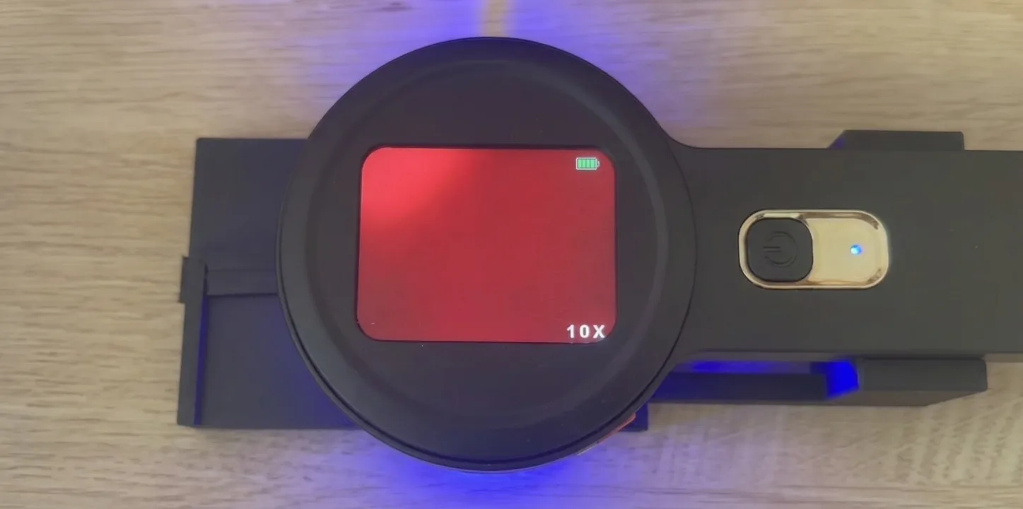 Clean microscope view — an even red field with no particles (example 2)