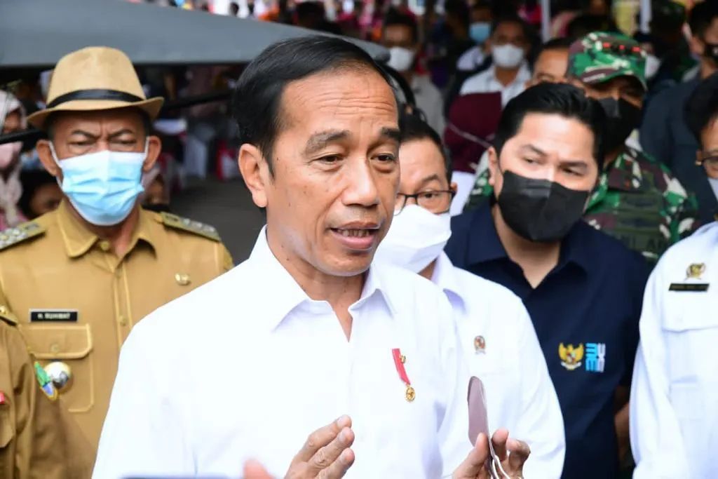 Presiden Jokowi Perintahkan Mahfud MD Bahas RKUHP dengan Masyarakat