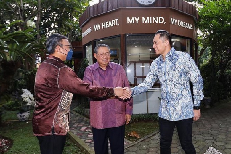SBY dan AHY Diminta Bujuk Lukas Enembe Penuhi Panggilan KPK