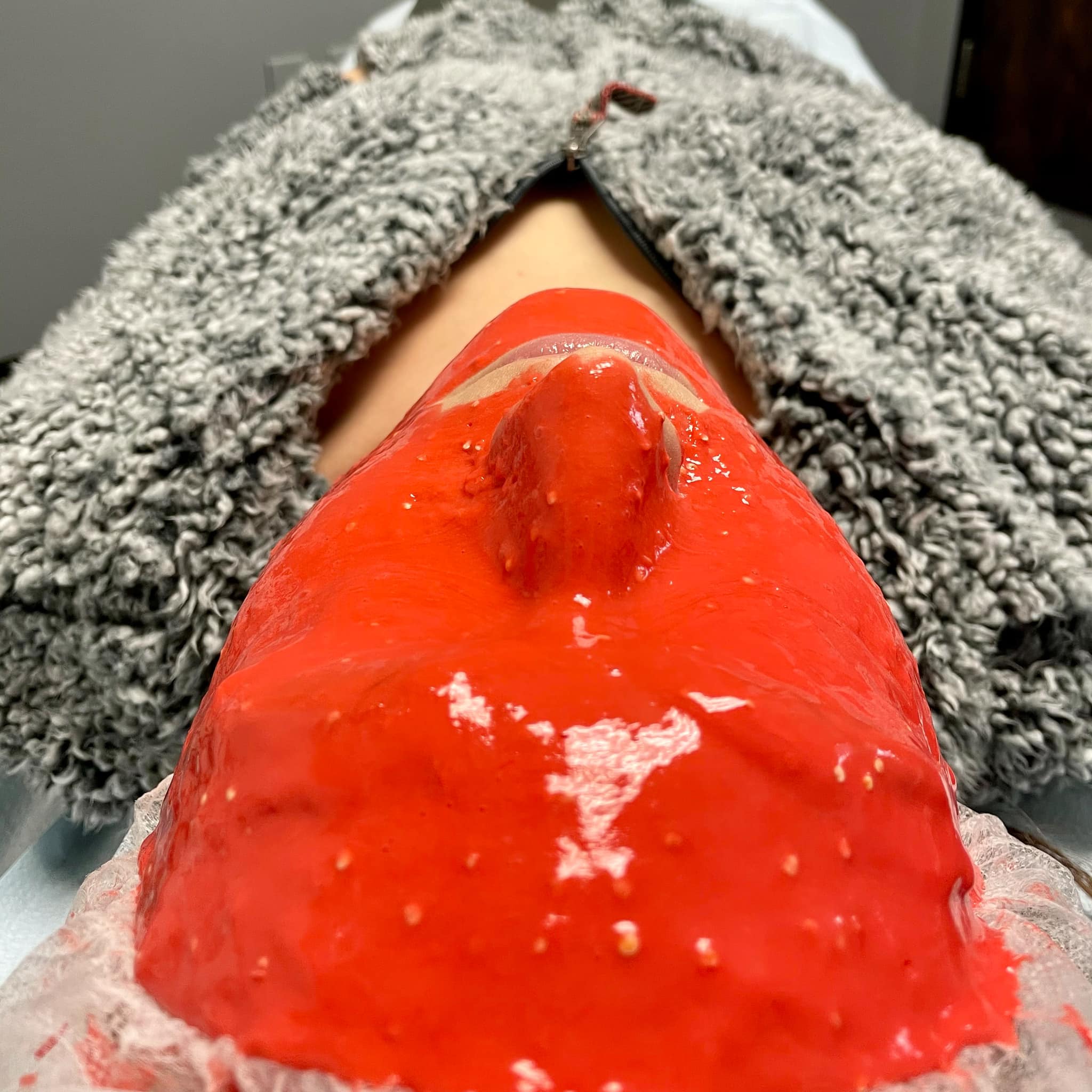 How do celebrities get clear skin?